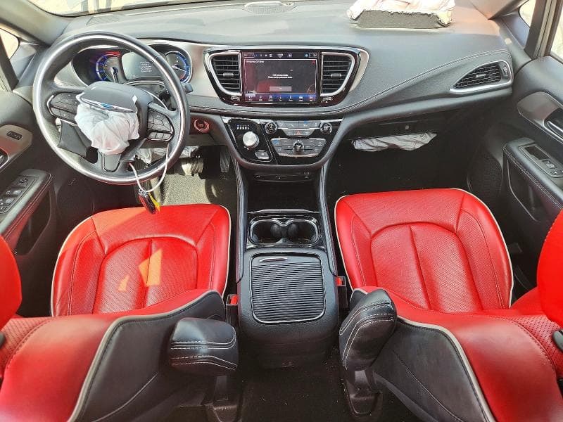2021 CHRYSLER PACIFICA HYBRID LIMITED 8