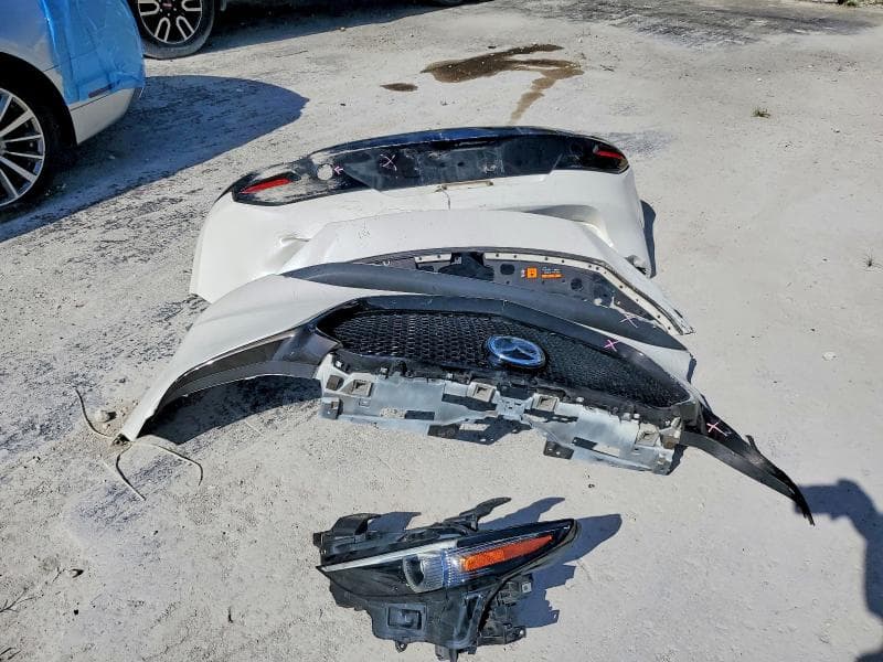 2019 MAZDA 3 PREMIUM 12