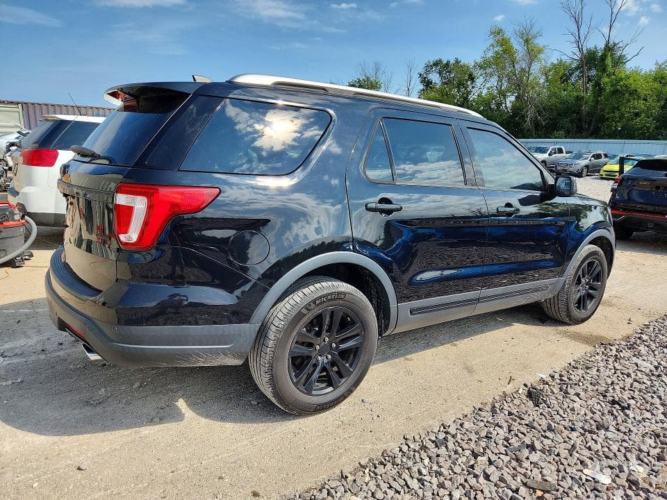 2019 FORD EXPLORER XLT 3