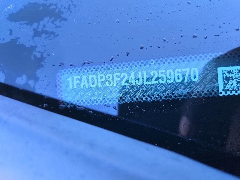 2018 FORD FOCUS SE 12