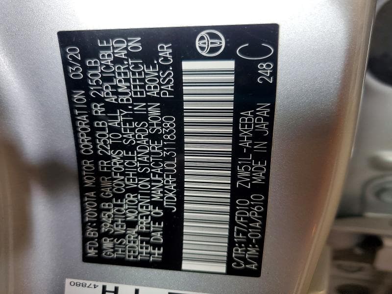 2020 TOYOTA PRIUS LE 12
