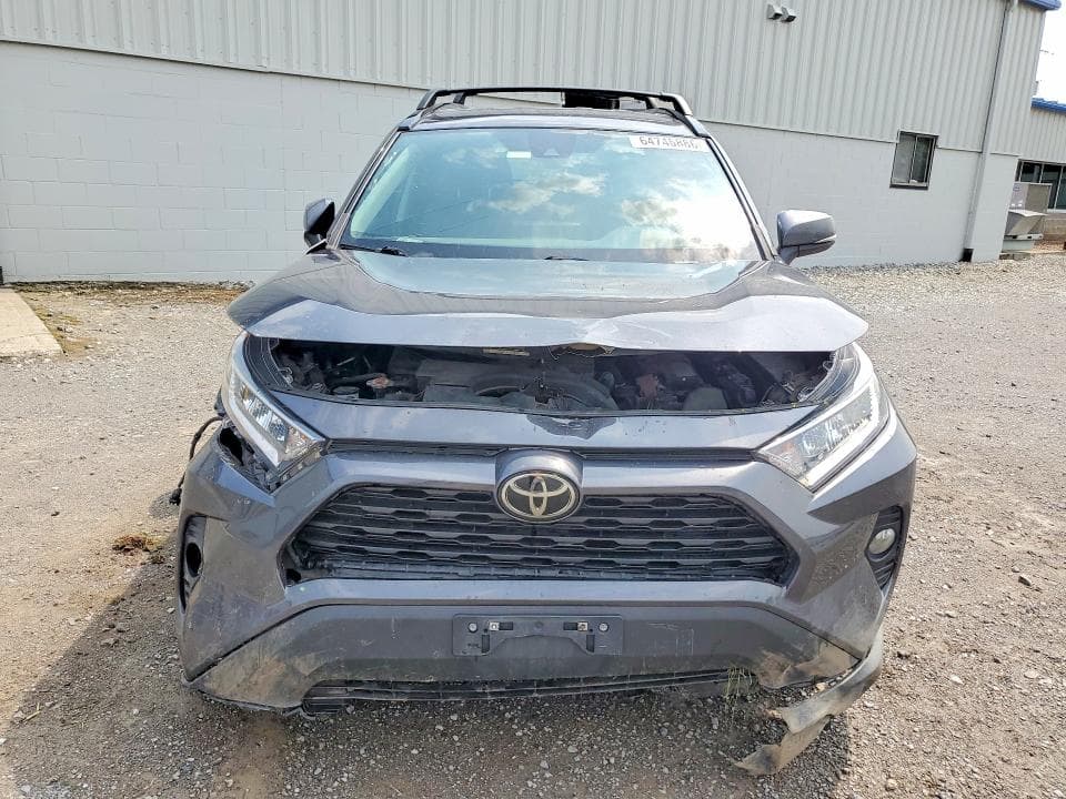 2021 TOYOTA RAV4 XLE 5