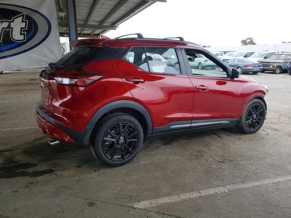 2022 NISSAN KICKS SR 3