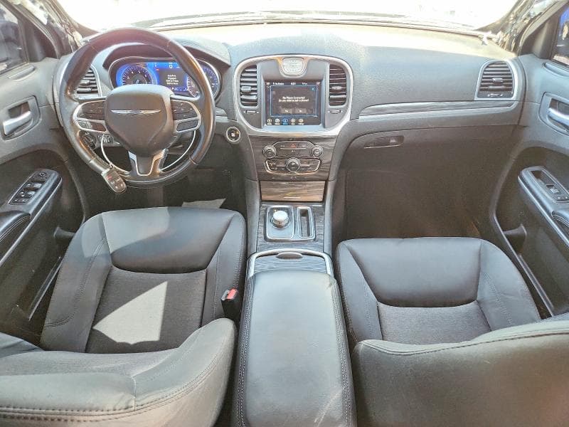 2021 CHRYSLER 300 TOURING 8