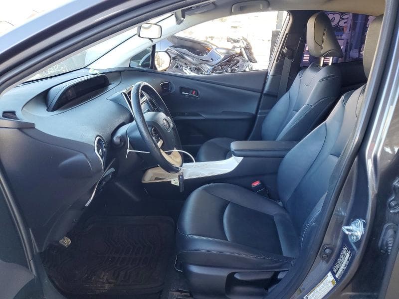 2017 TOYOTA PRIUS THREE TOURING 7