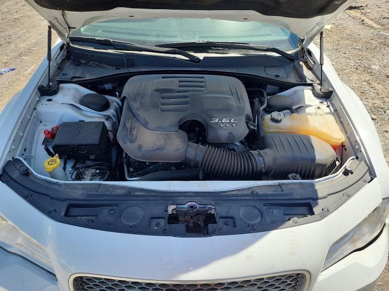 2019 CHRYSLER 300 TOURING 11