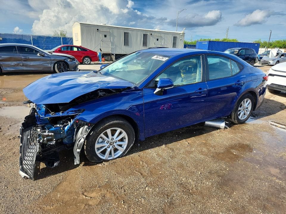 2026 TOYOTA CAMRY LE - 1