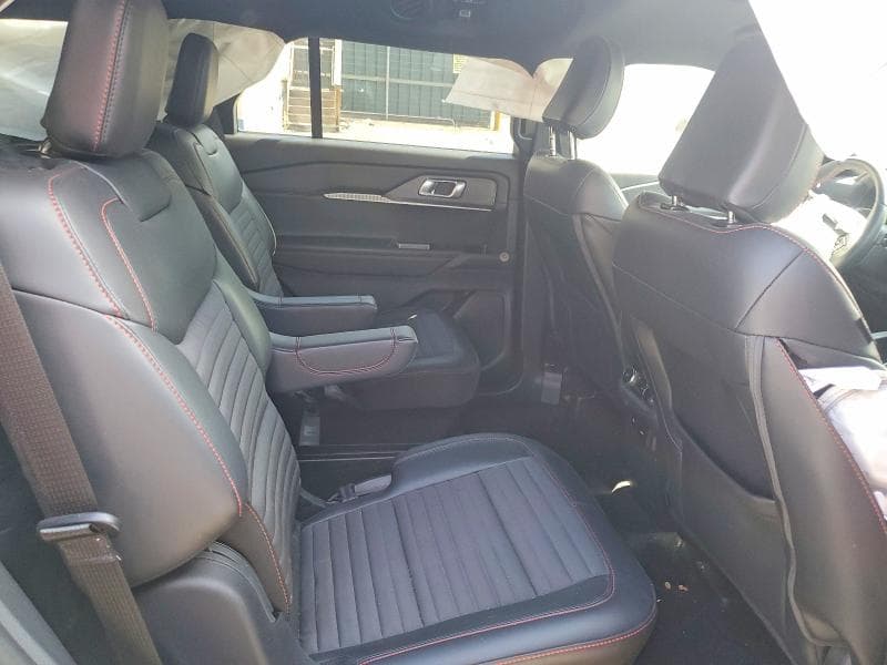 2025 FORD EXPLORER ST-LINE 11