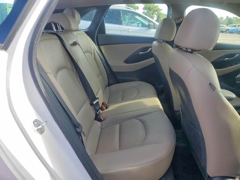 2019 HYUNDAI ELANTRA GT BASE 10