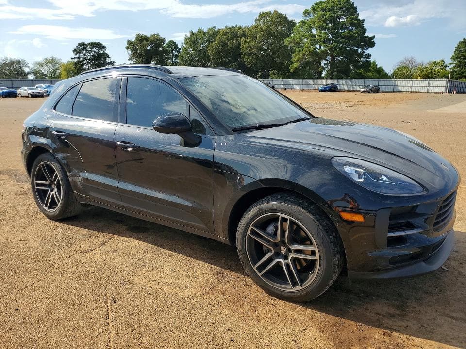 2019 PORSCHE MACAN 4
