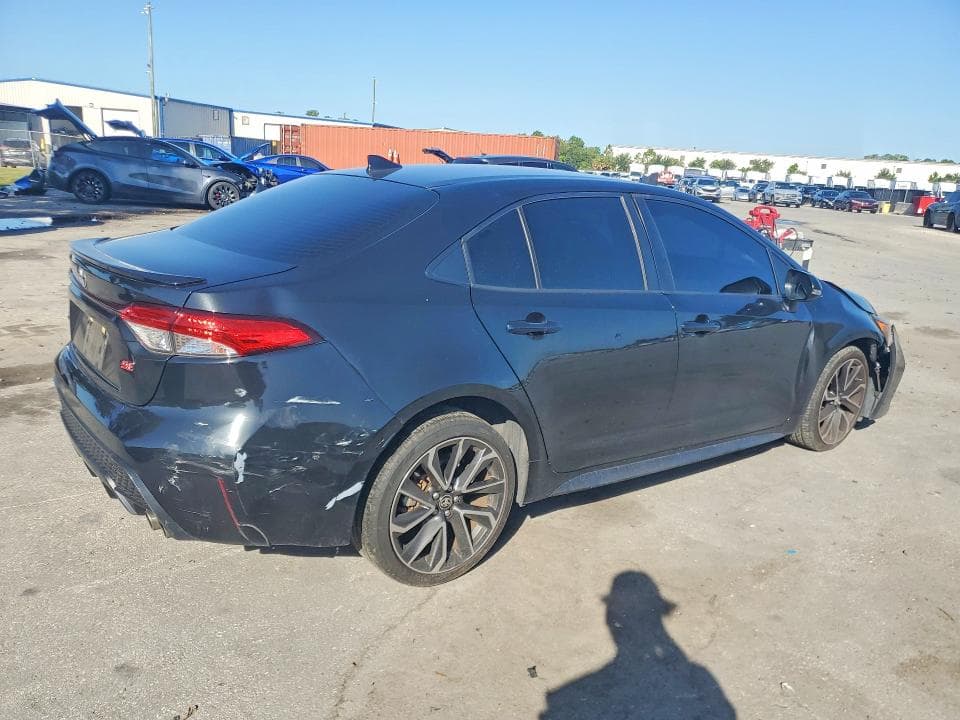 2020 TOYOTA COROLLA SE 3