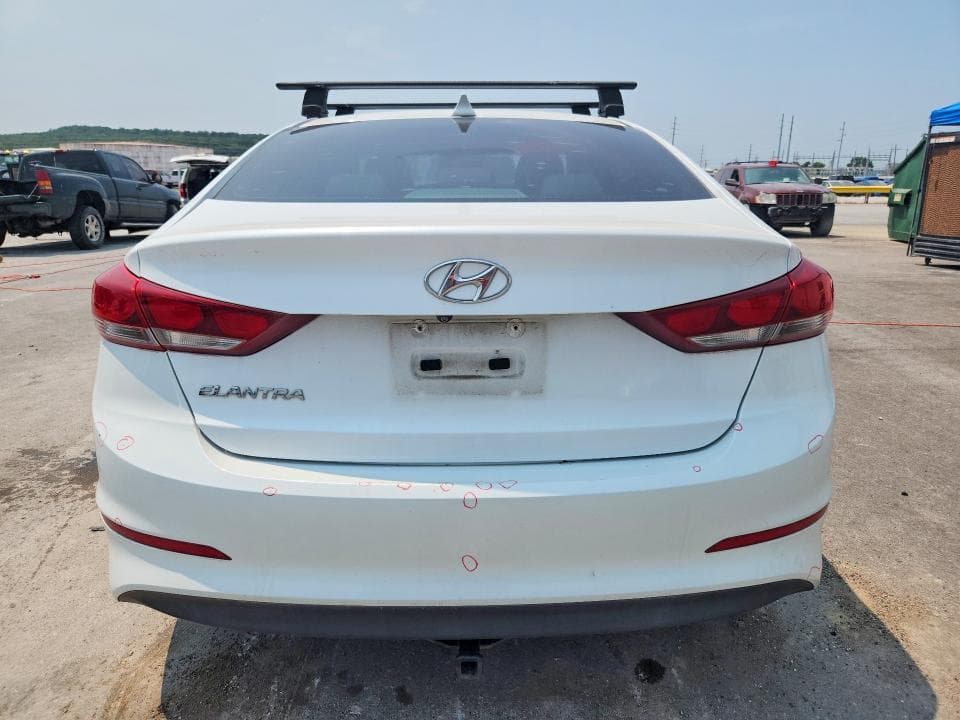 2017 HYUNDAI ELANTRA SE 6