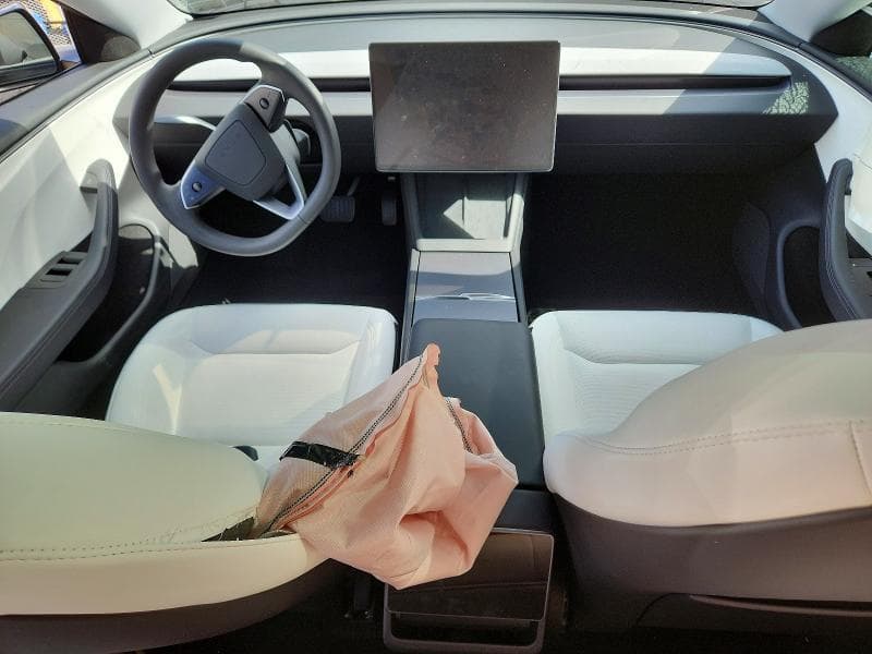 2026 TESLA MODEL 3 8