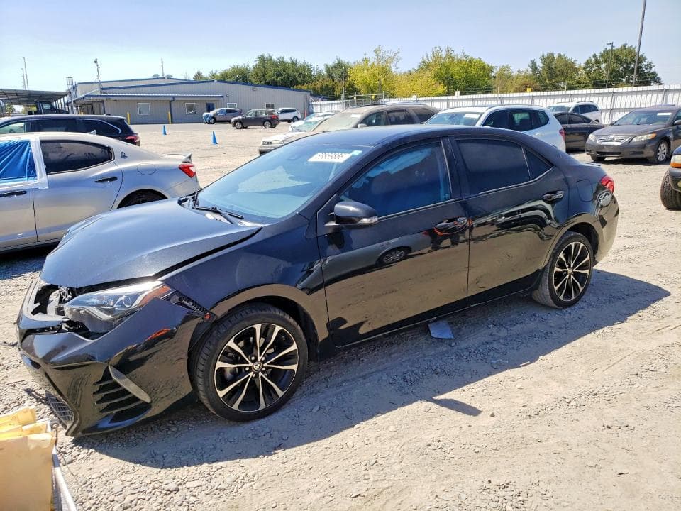 2017 TOYOTA COROLLA SE - 1