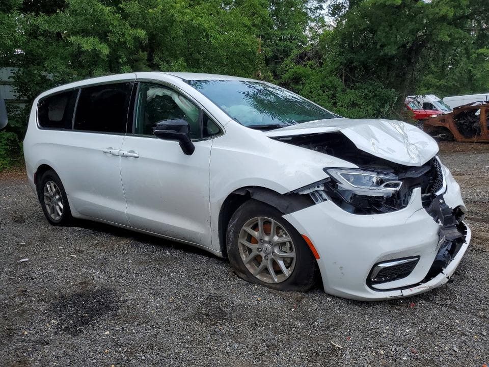 2026 CHRYSLER PACIFICA SELECT 4