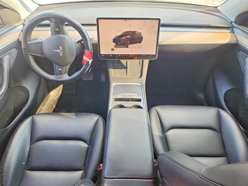 2023 TESLA MODEL Y 8