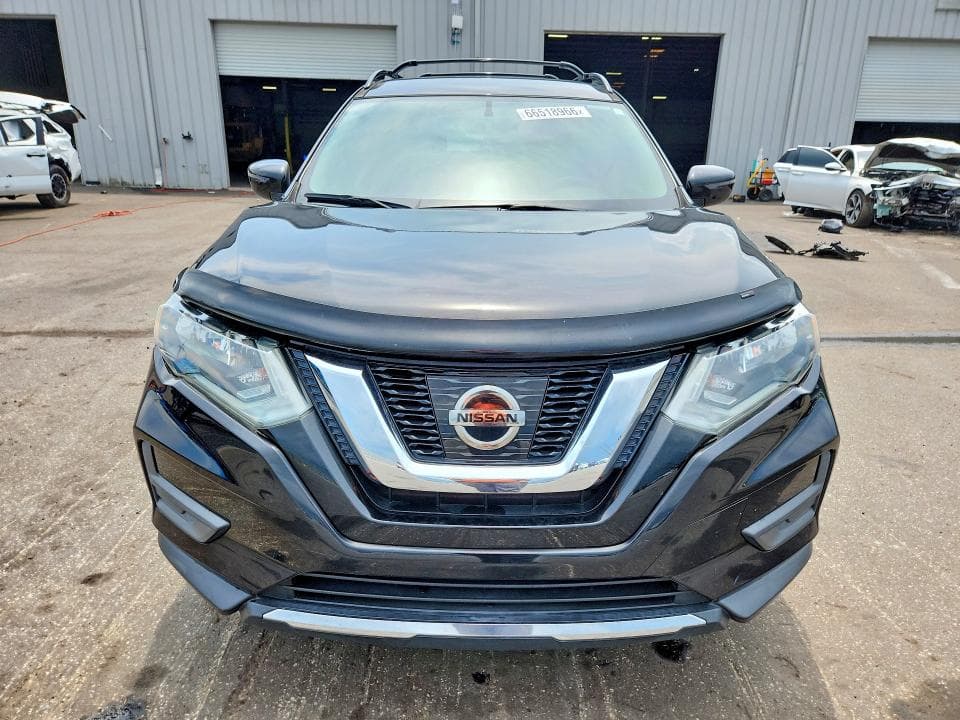 2017 NISSAN ROGUE SV 5
