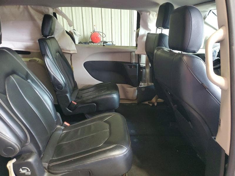 2022 CHRYSLER PACIFICA TOURING L 11