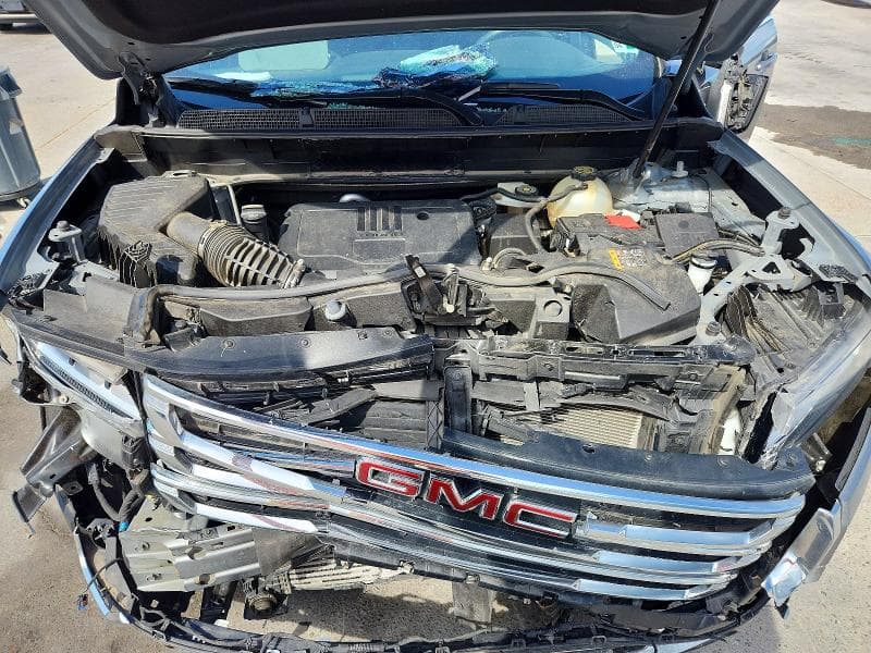2023 GMC ACADIA SLE 11