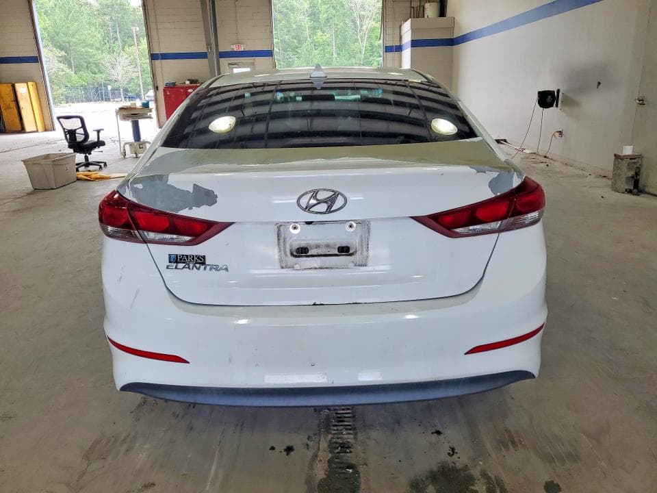 2017 HYUNDAI ELANTRA SE 6
