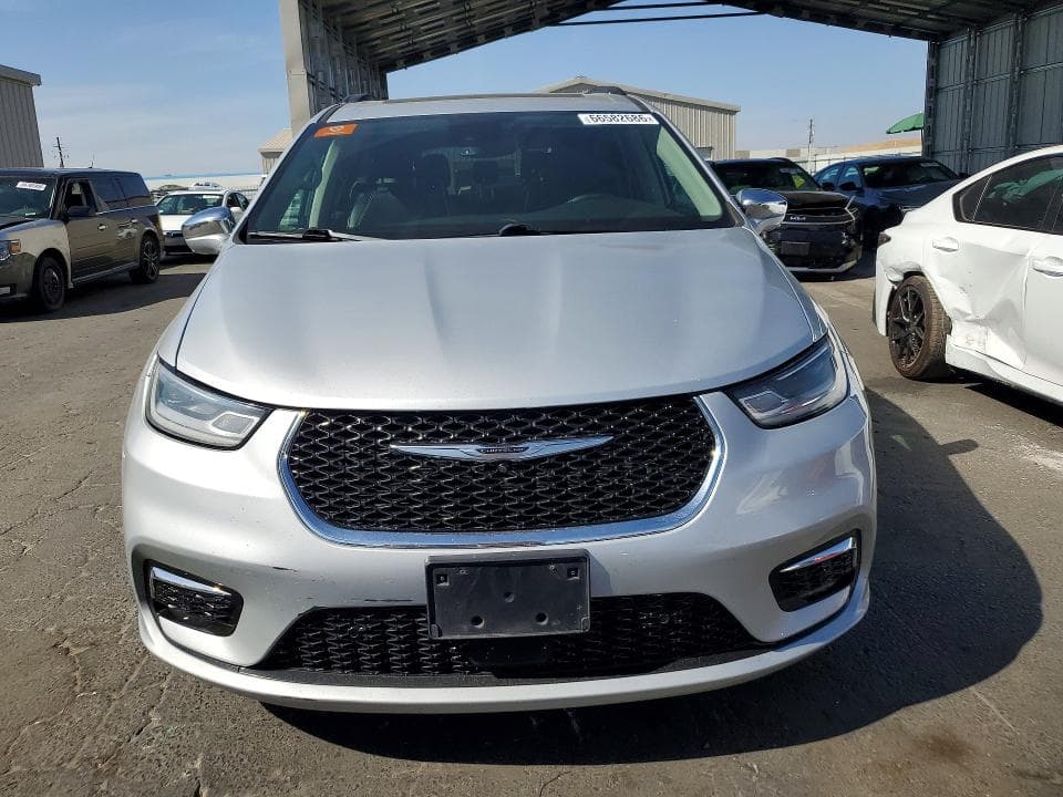 2022 CHRYSLER PACIFICA LIMITED 5