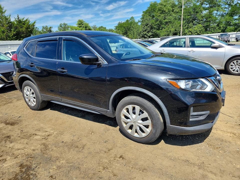 2017 NISSAN ROGUE S 4