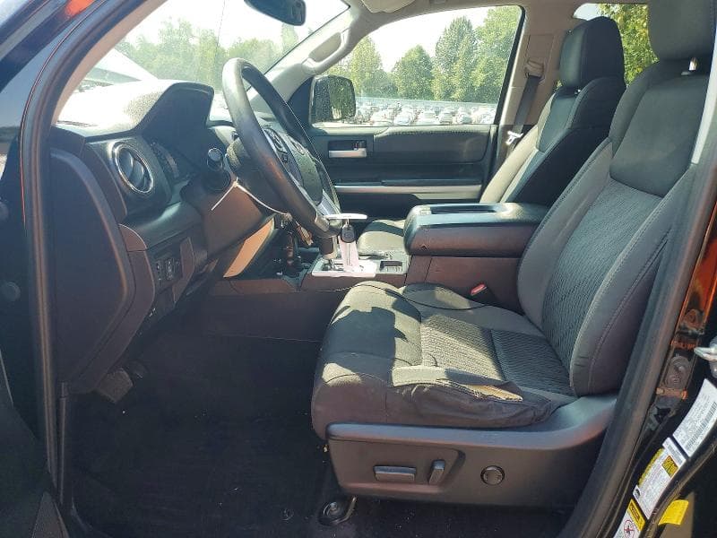 2017 TOYOTA TUNDRA SR5 7