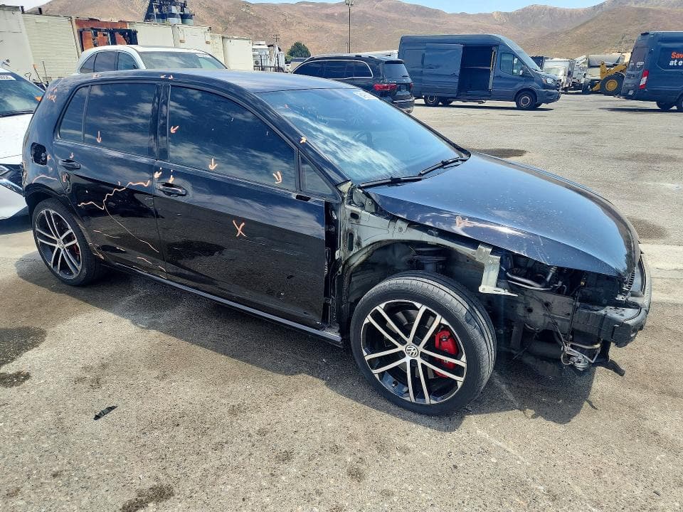 2017 VOLKSWAGEN GTI S/SE 4