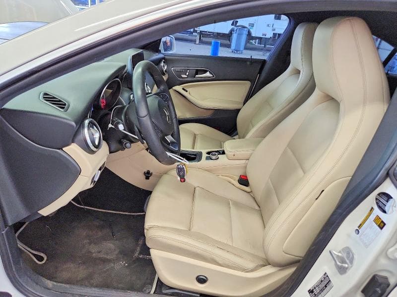 2017 MERCEDES-BENZ CLA 250 7