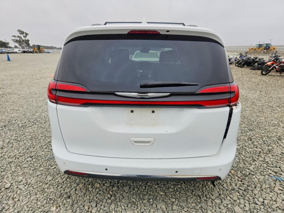 2022 CHRYSLER 200 LIMITED 4DR 6