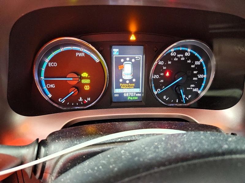 2018 TOYOTA RAV4 HV LIMITED 9
