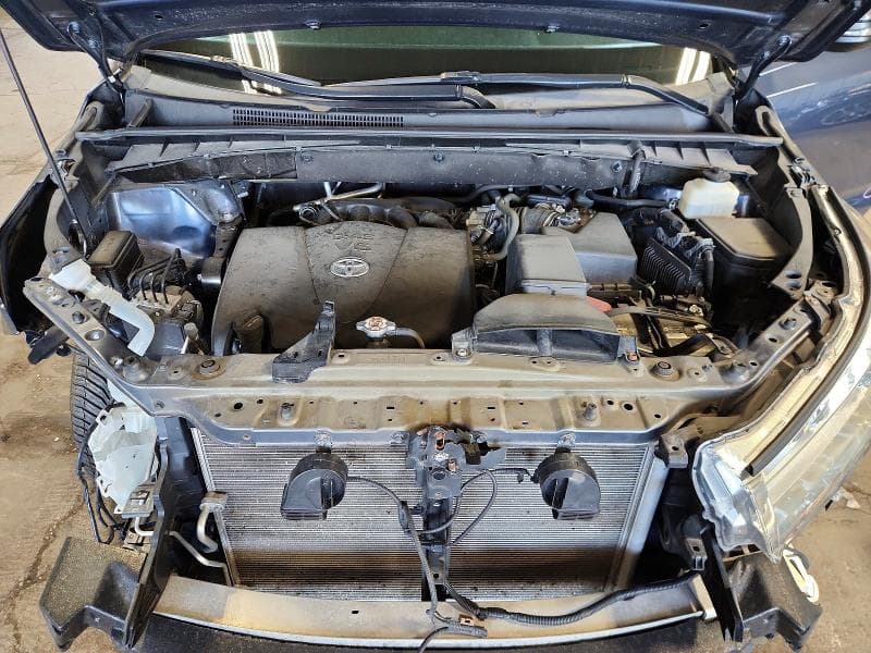 2018 TOYOTA HIGHLANDER XLE 12