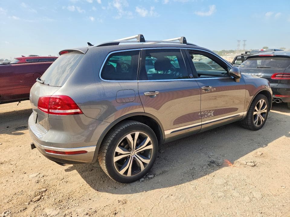 2017 VOLKSWAGEN TOUAREG WOLFSBURG 3
