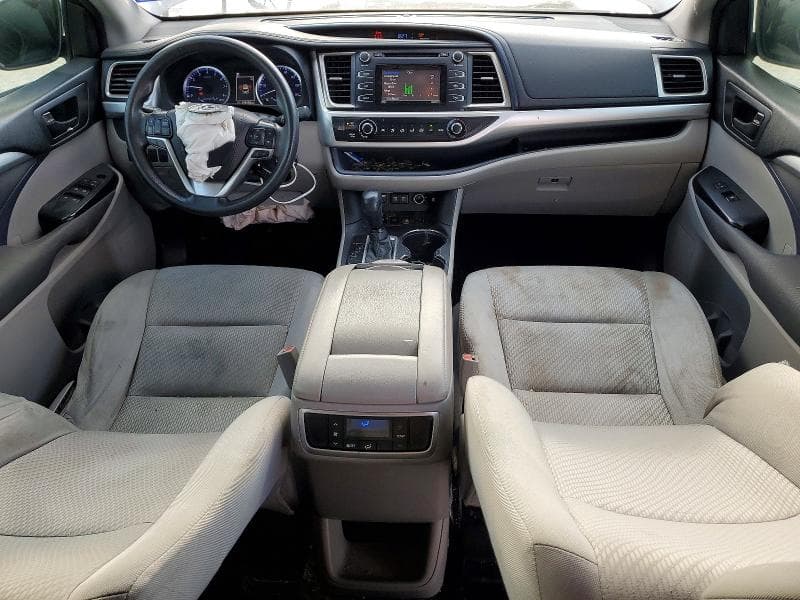 2018 TOYOTA HIGHLANDER LE 8