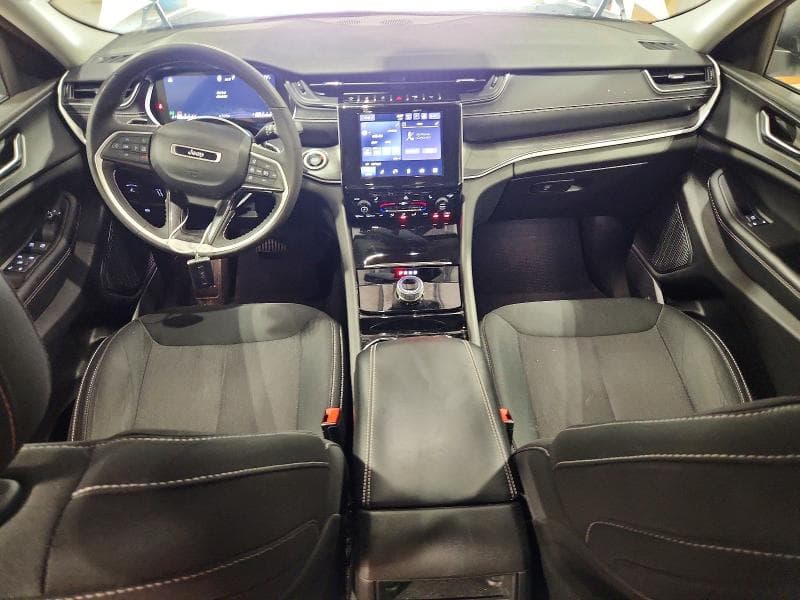 2023 JEEP GRAND CHEROKEE LAREDO 8