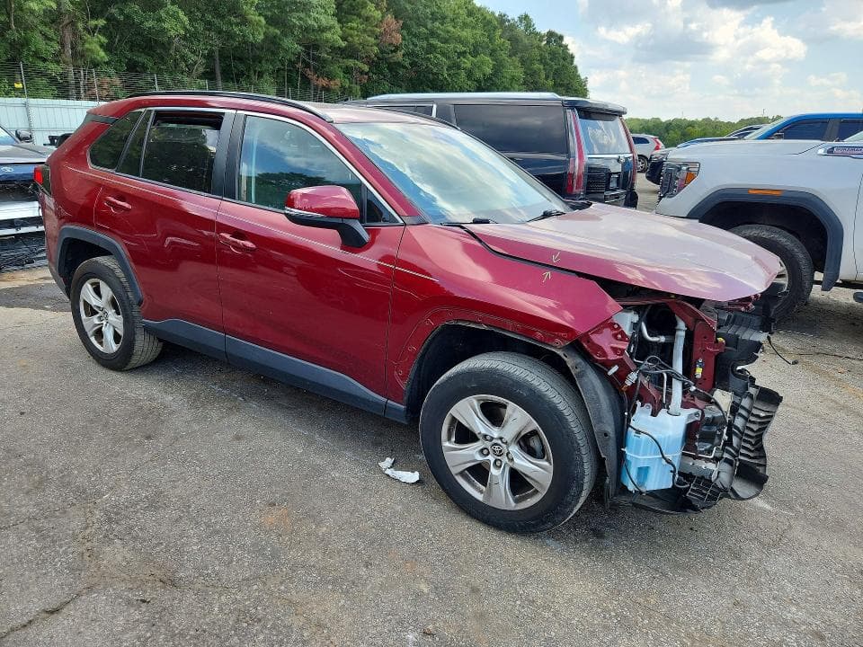 2019 TOYOTA RAV4 XLE 4