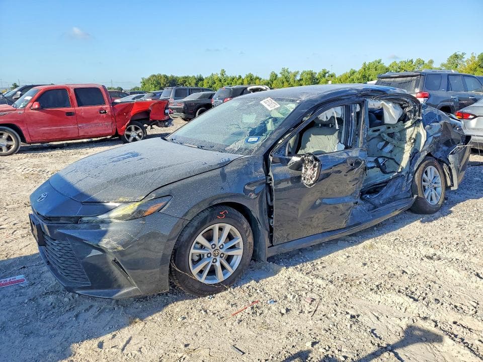 2025 TOYOTA CAMRY LE - 1