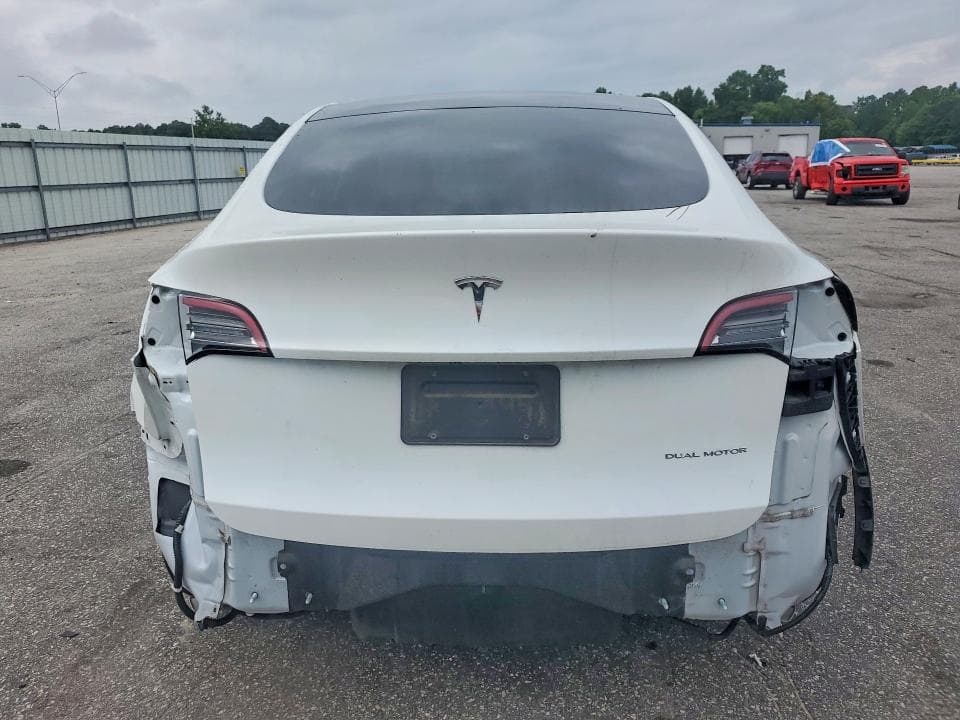 2021 TESLA MODEL  Y 6