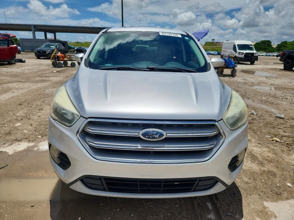 2017 FORD ESCAPE SE 5