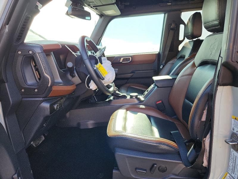2024 FORD BRONCO OUTER BANKS 7