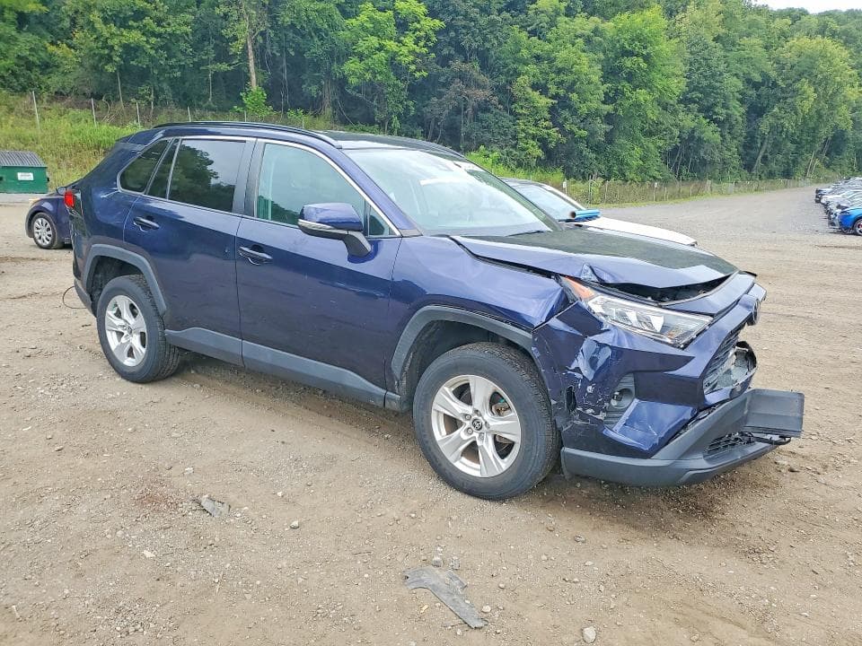 2021 TOYOTA RAV4 XLE 4