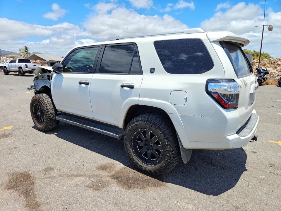 2019 TOYOTA 4RUNNER SR5 2