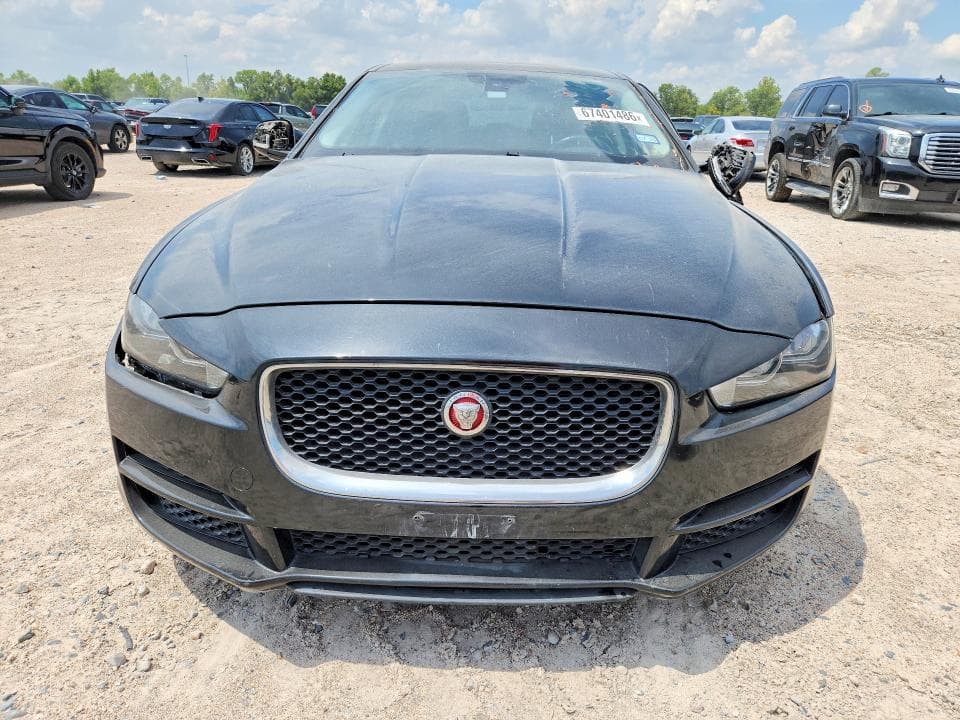 2017 JAGUAR XE PREMIUM 5