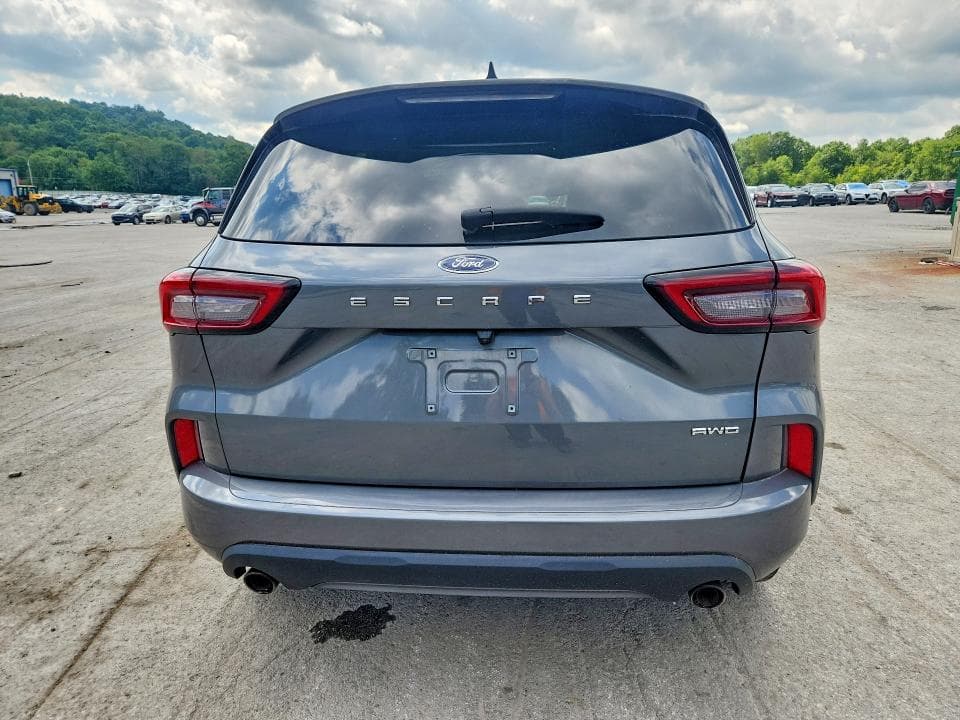 2023 FORD ESCAPE ST LINE 6