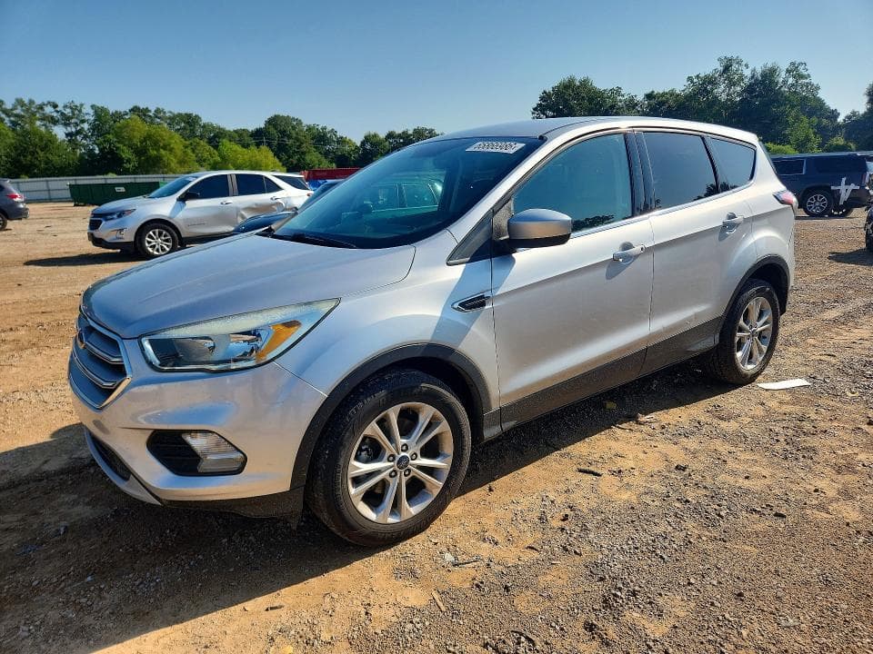 2017 FORD ESCAPE SE - 1