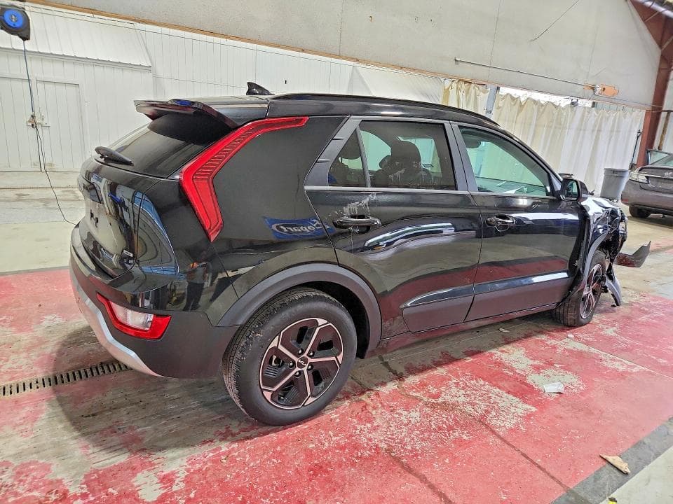 2025 KIA NIRO LX 3