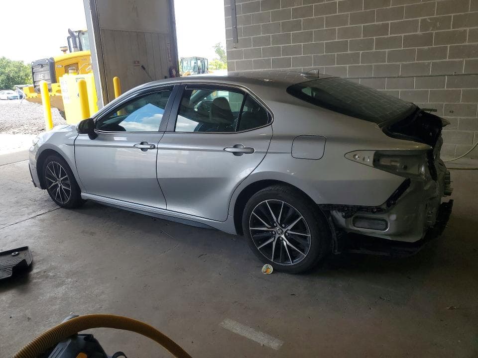 2024 TOYOTA CAMRY SE 2