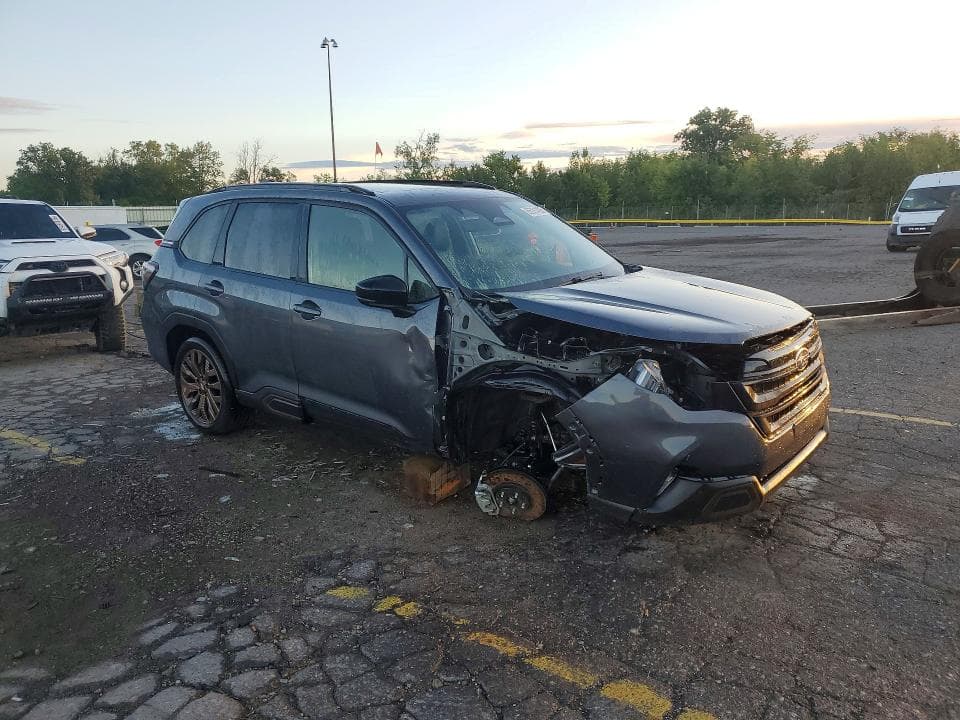 2025 SUBARU FORESTER SPORT 4