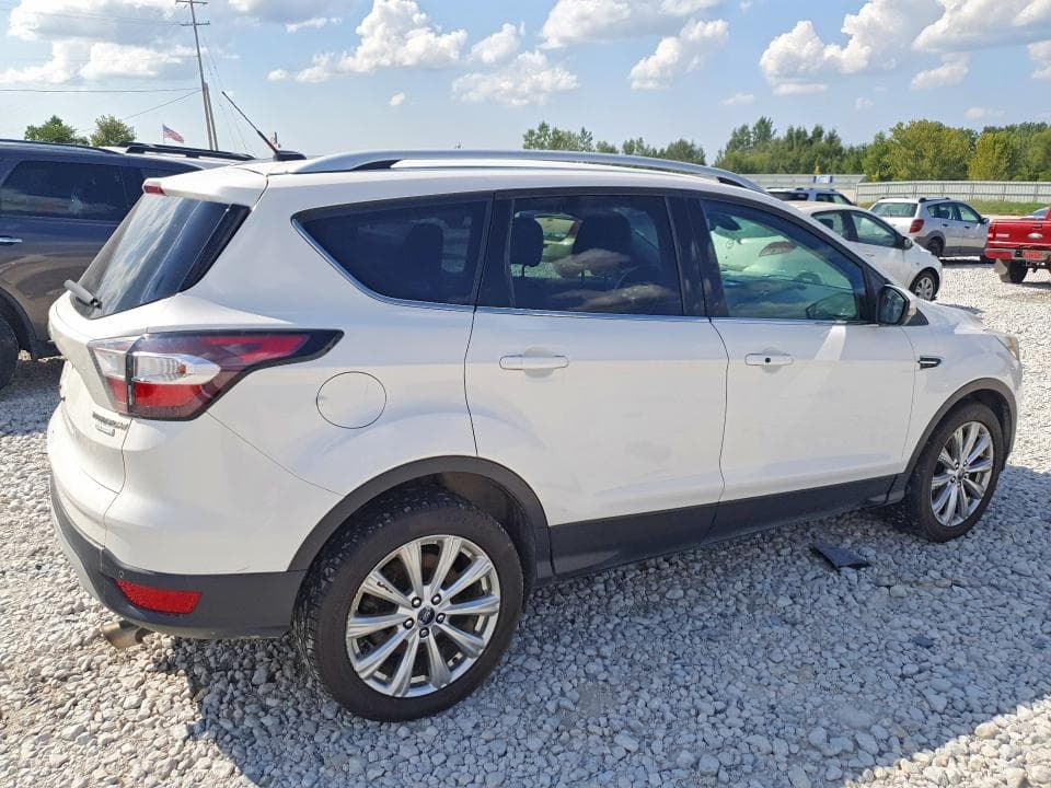 2017 FORD ESCAPE TITANIUM 3