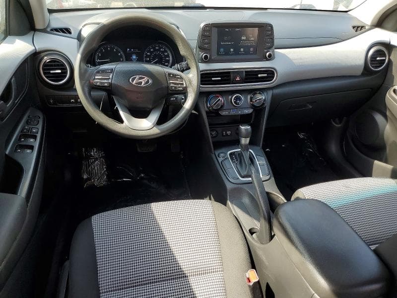 2021 HYUNDAI KONA SE 8